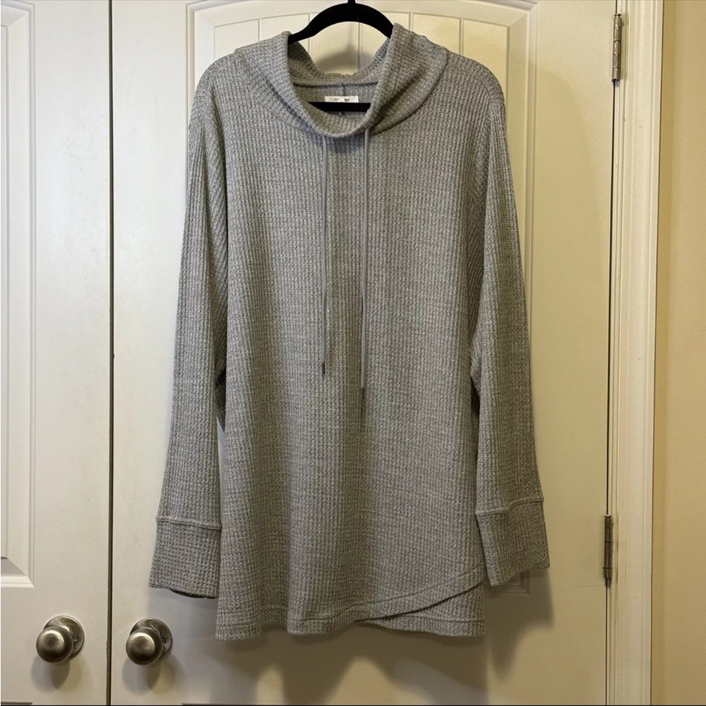 Maurice’s Women’s Gray Waffle Knit Long Sleeve Hoodie